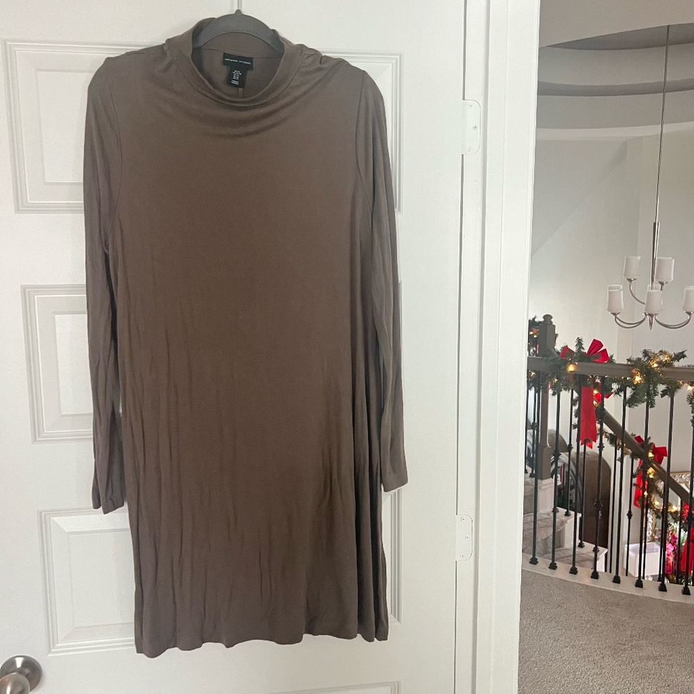 Adrienne Vittadini Light Brown Mock Neck Long Sleeve Shift Dress